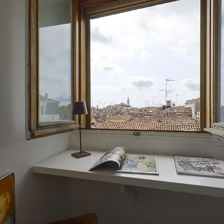 Pgrhome Maryloft In Cannareggio Venice Exterior photo